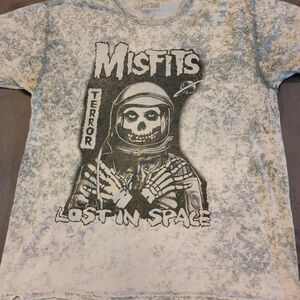 Hot-topic Men's Black and Grey T-shirt